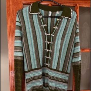 Vintage top with beautiful buttons and sequins